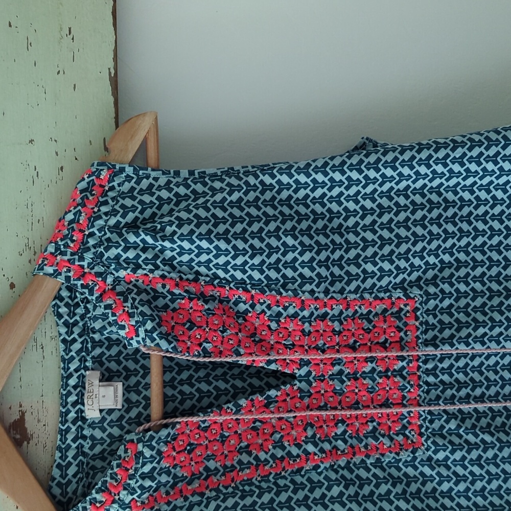 J. CREW I Blue & Pink Sleeveless Embroidered V-Neck Blouse Top with Tassels, 6 - Picture 8 of 11